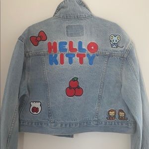 Hello Kitty x Levi cropped jacket